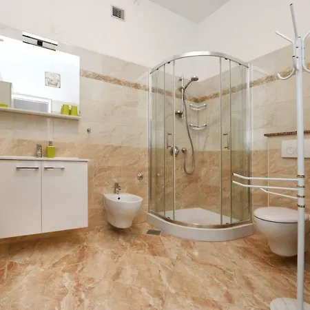 Apartments Nela Porec Exterior photo